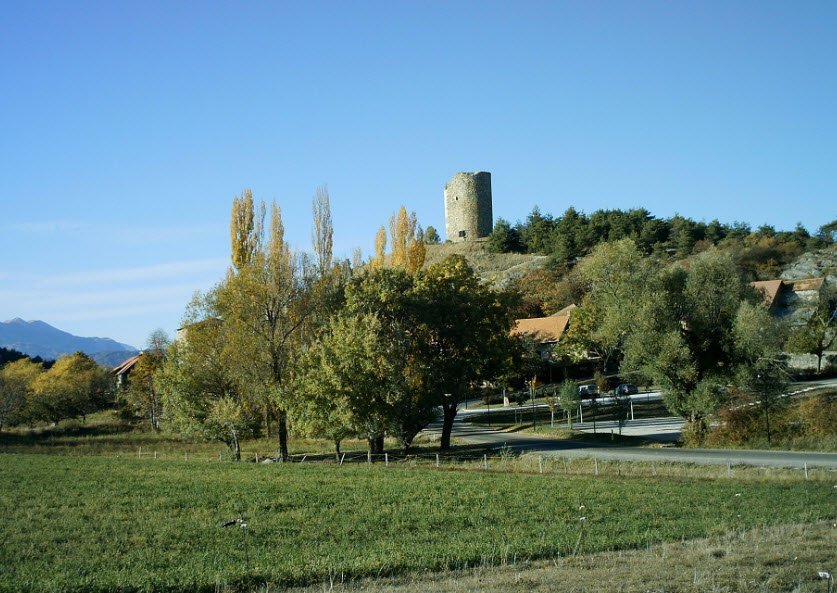 La Bâtie-Vieille, France, France